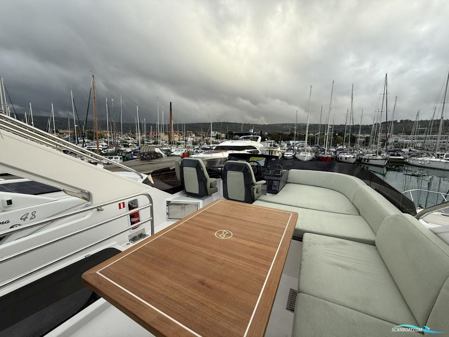 Nimbus 495 Flybridge