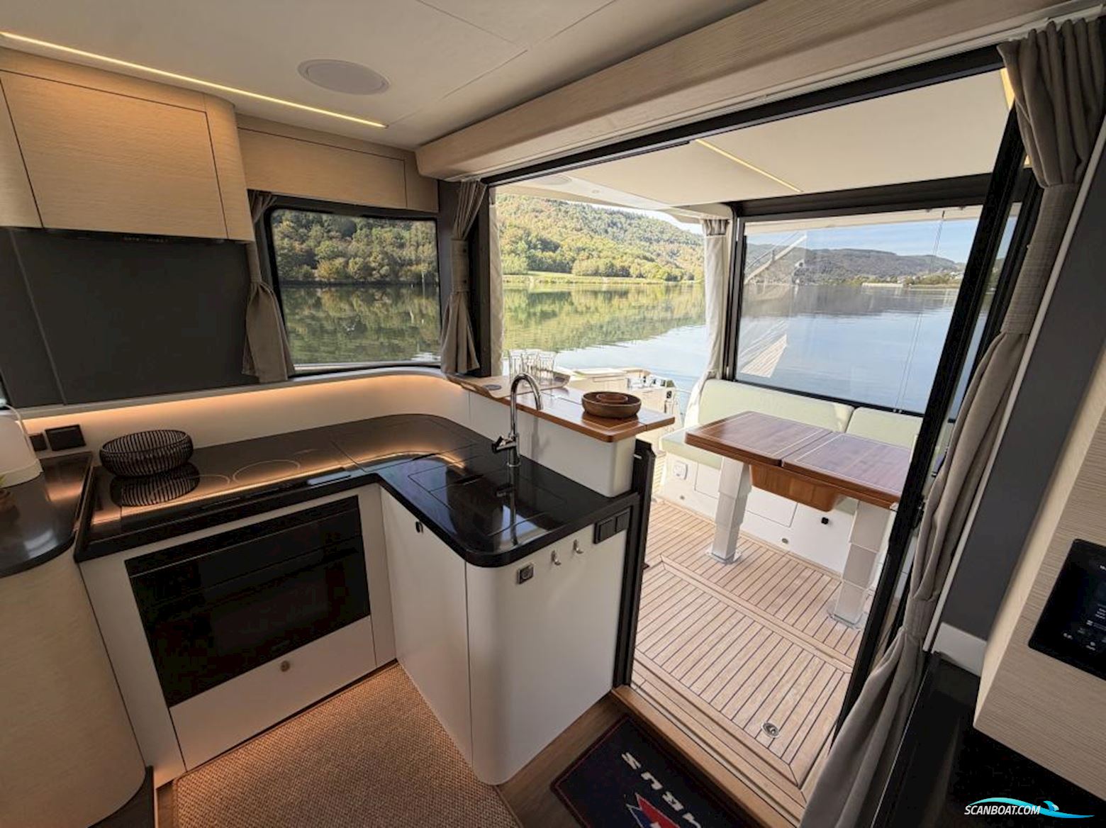 Nimbus 495 Flybridge