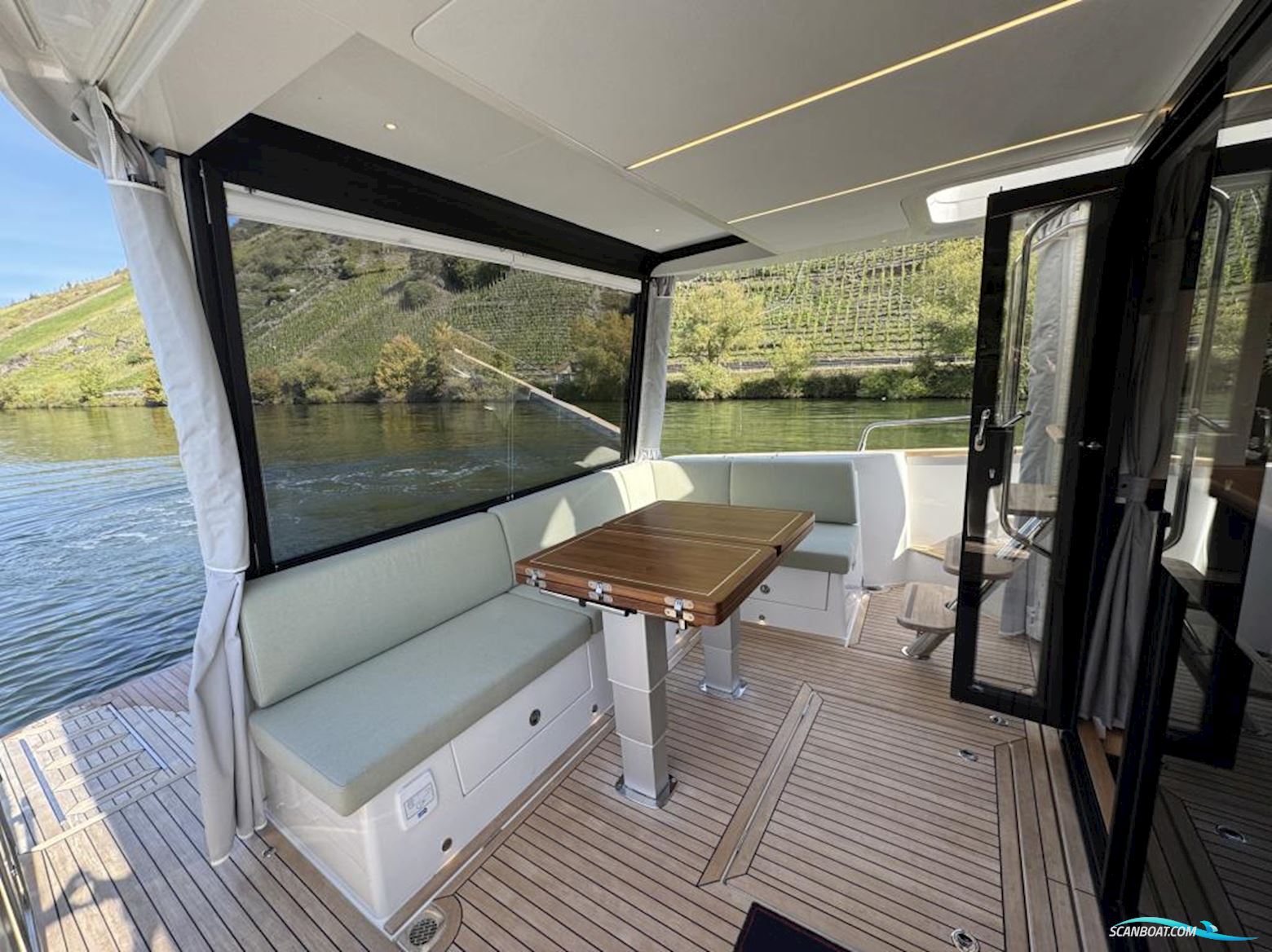 Nimbus 495 Flybridge