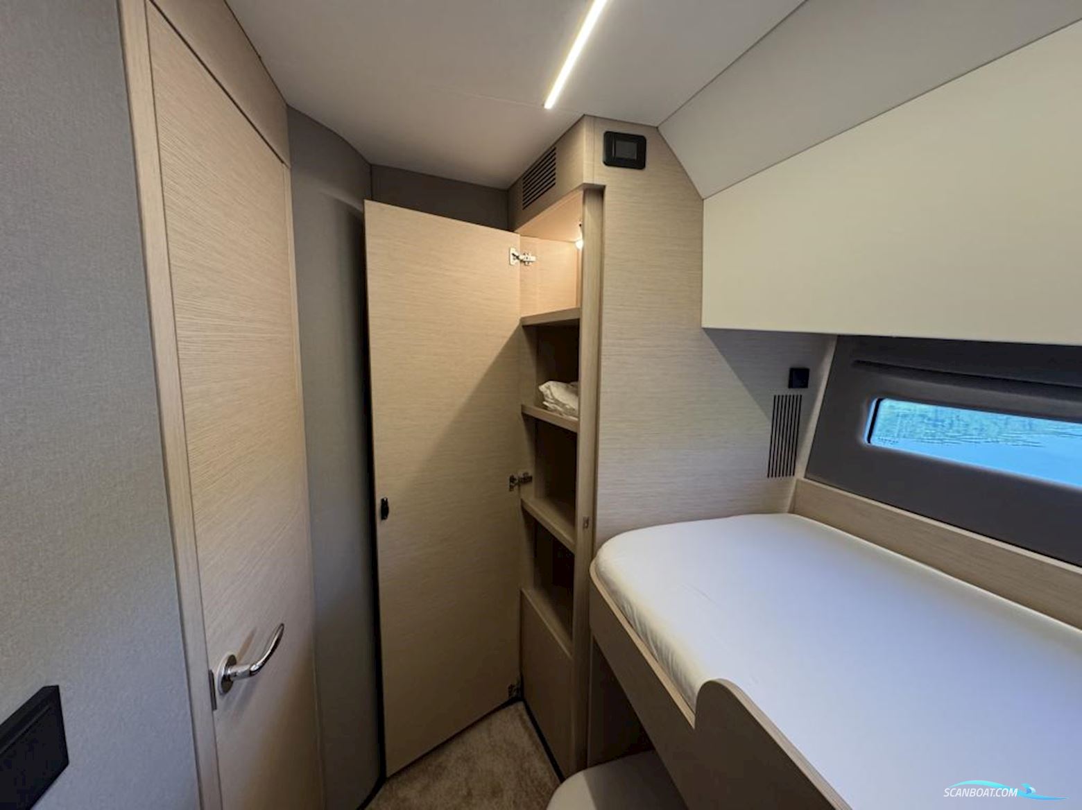 Nimbus 495 Flybridge