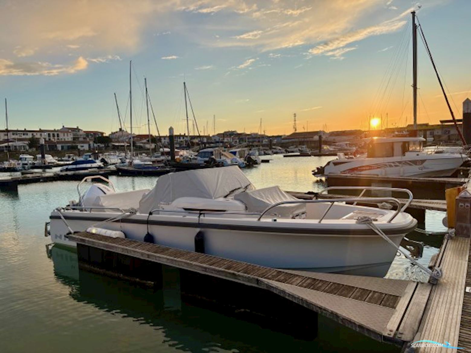 Nimbus boats NIMBUS T8 Motorboat 2022, with Mercury V8 – 300 CV – 4 temps engine, France