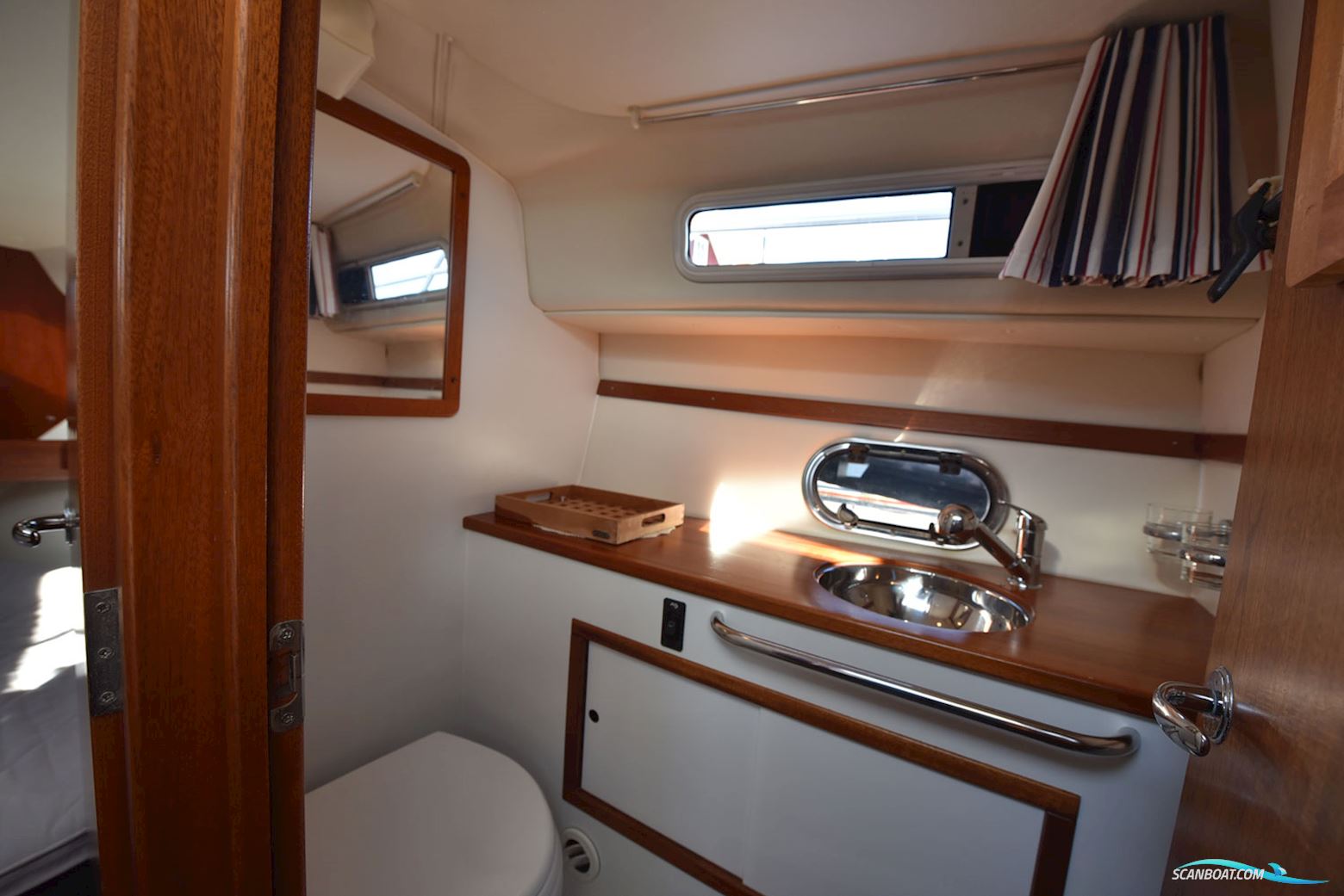 Nimbus Nimbus 320 Coupé