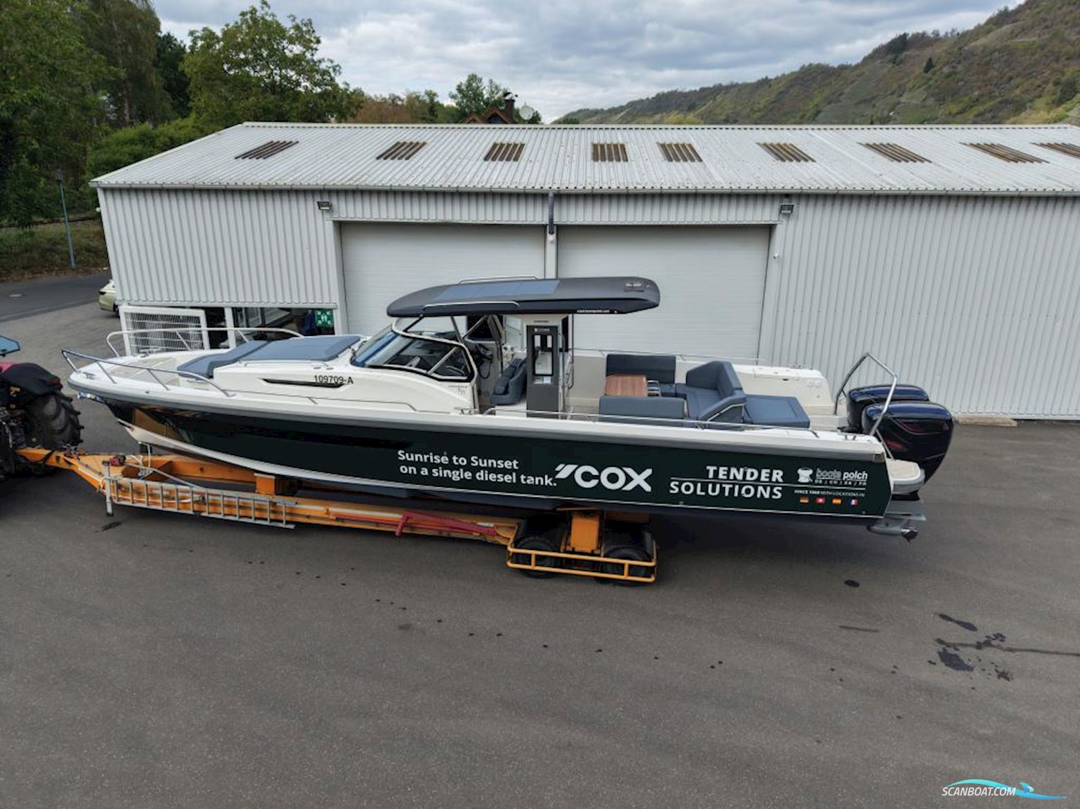 Nimbus T11 Motorboat 2021, with Cox engine, No country info