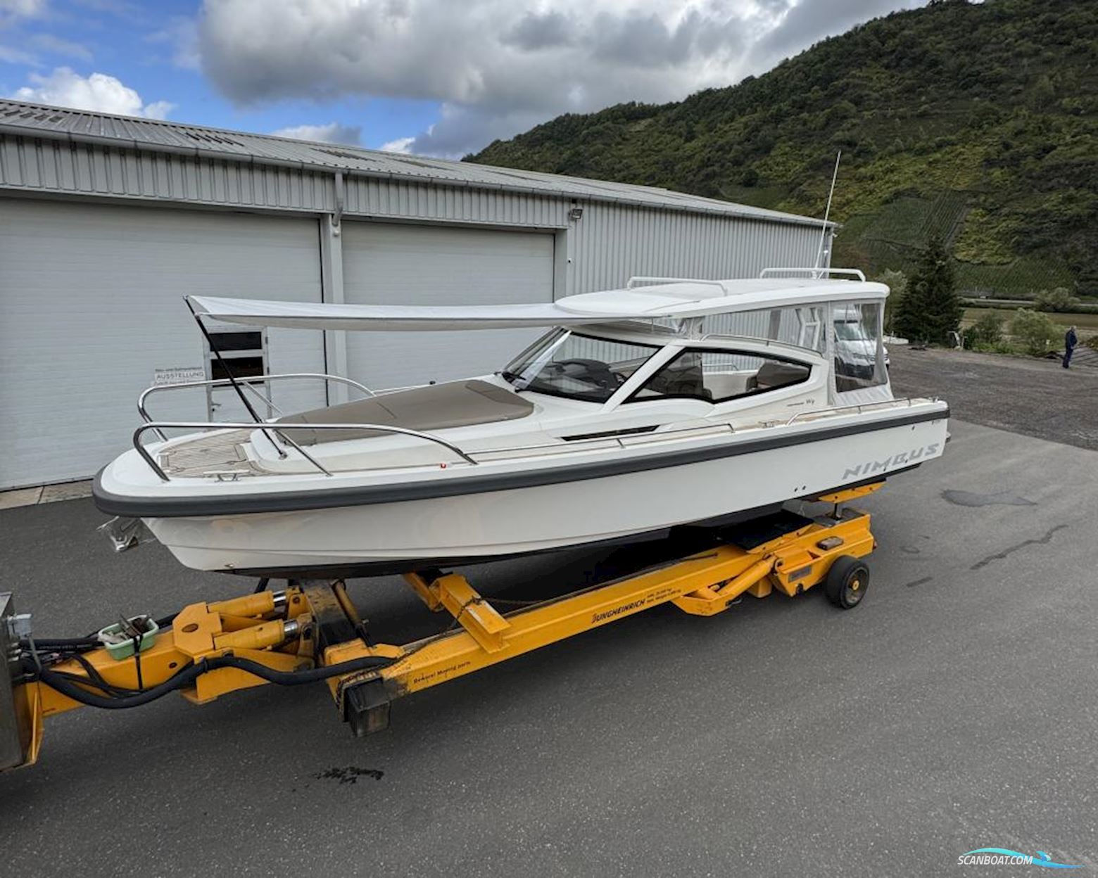 Nimbus W9 Motorboat 2019, with Volvo Penta engine, Germany