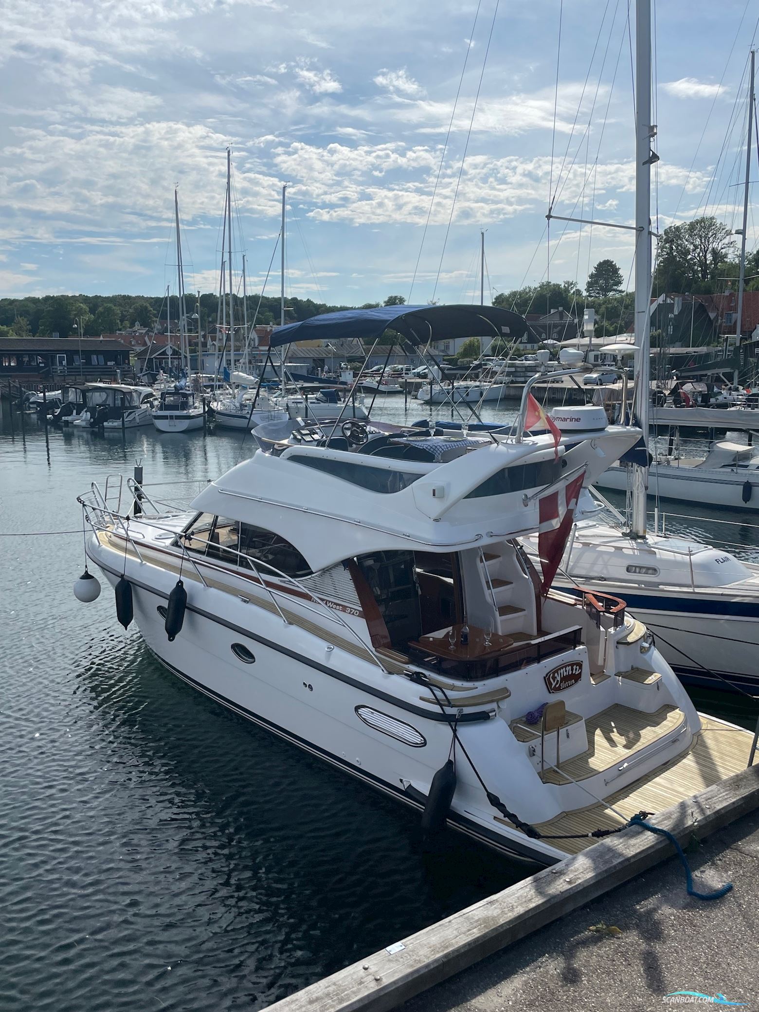 Nord West 370 Fly - 2009 Motorboat 2009, with Volvo Penta Ips 400 engine, Denmark