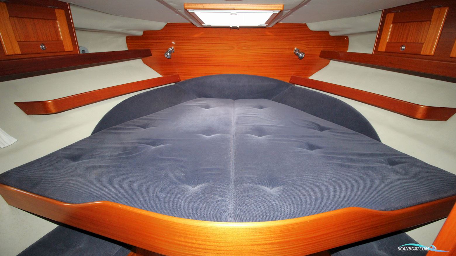 Nord West 390 Flybridge