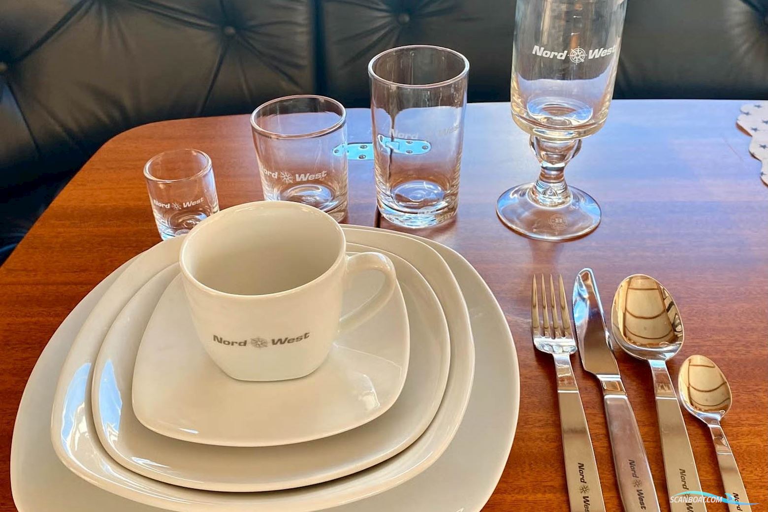 NORD WEST 420 Flybridge