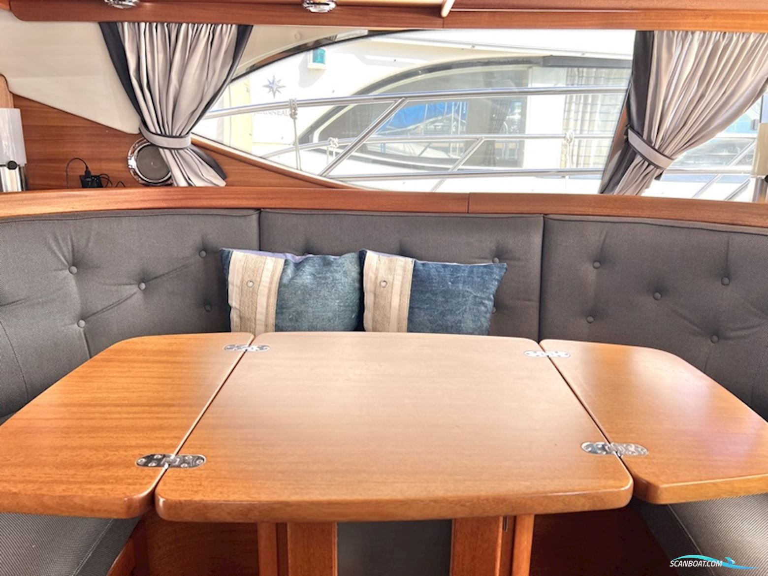 Nord West 420 Flybridge