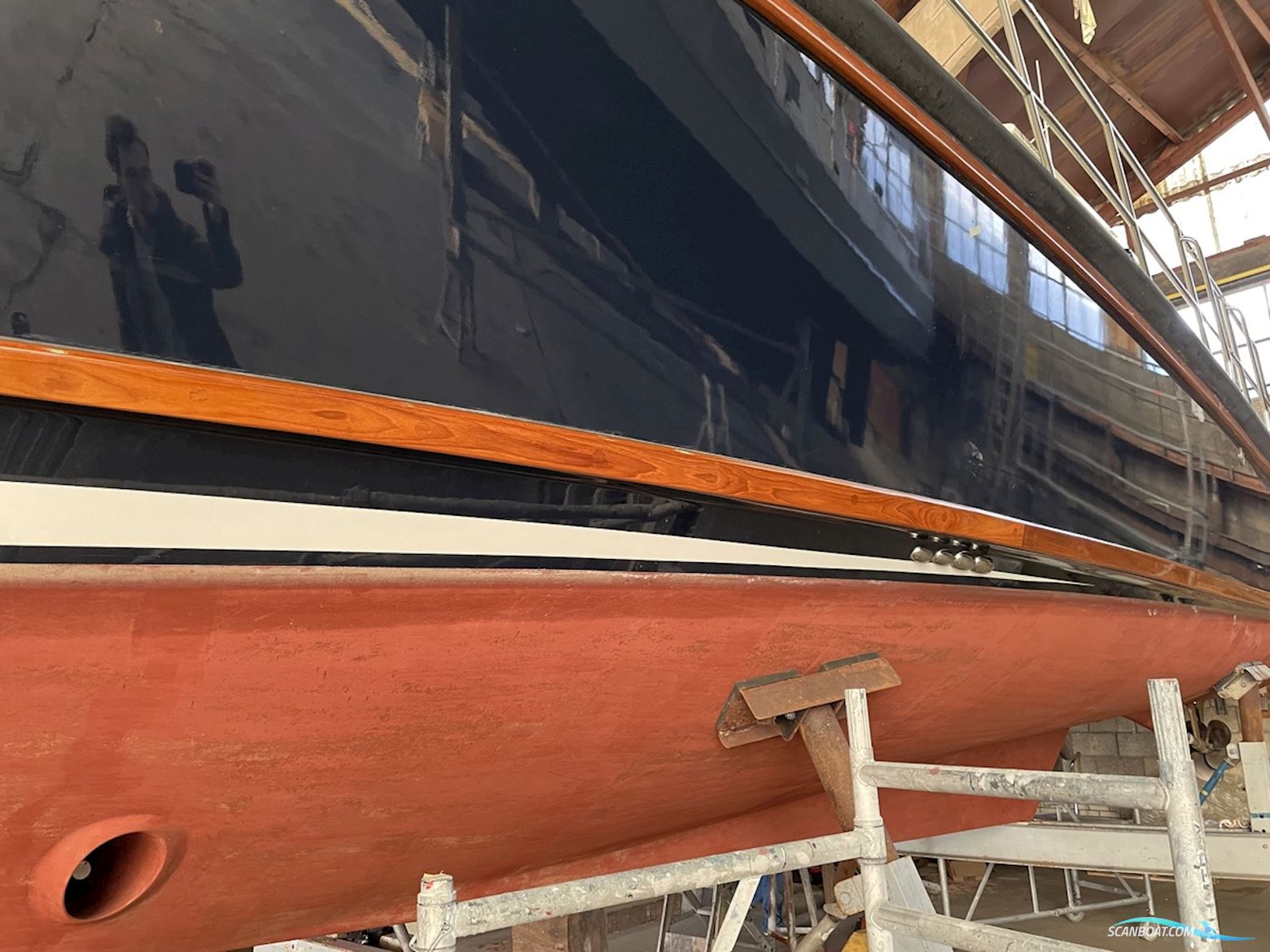 North-Line 37 Wheelhouse