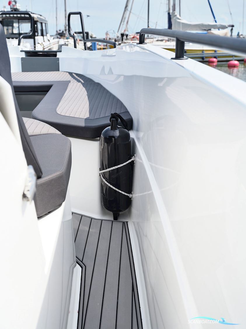 Northmaster 645 T-Top