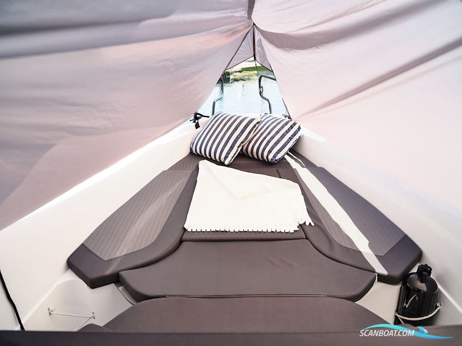 Northmaster 645 T-Top