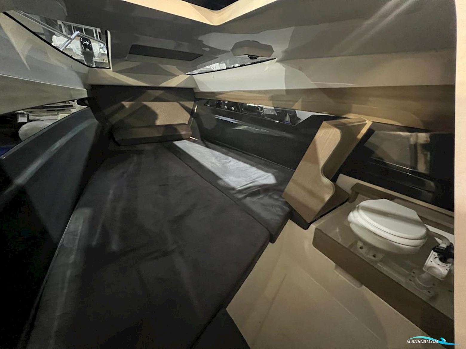 NorthMaster 760 Cruiser. Dit schip is aanwezig op de Suzuki stand van hiswa te water 2026.