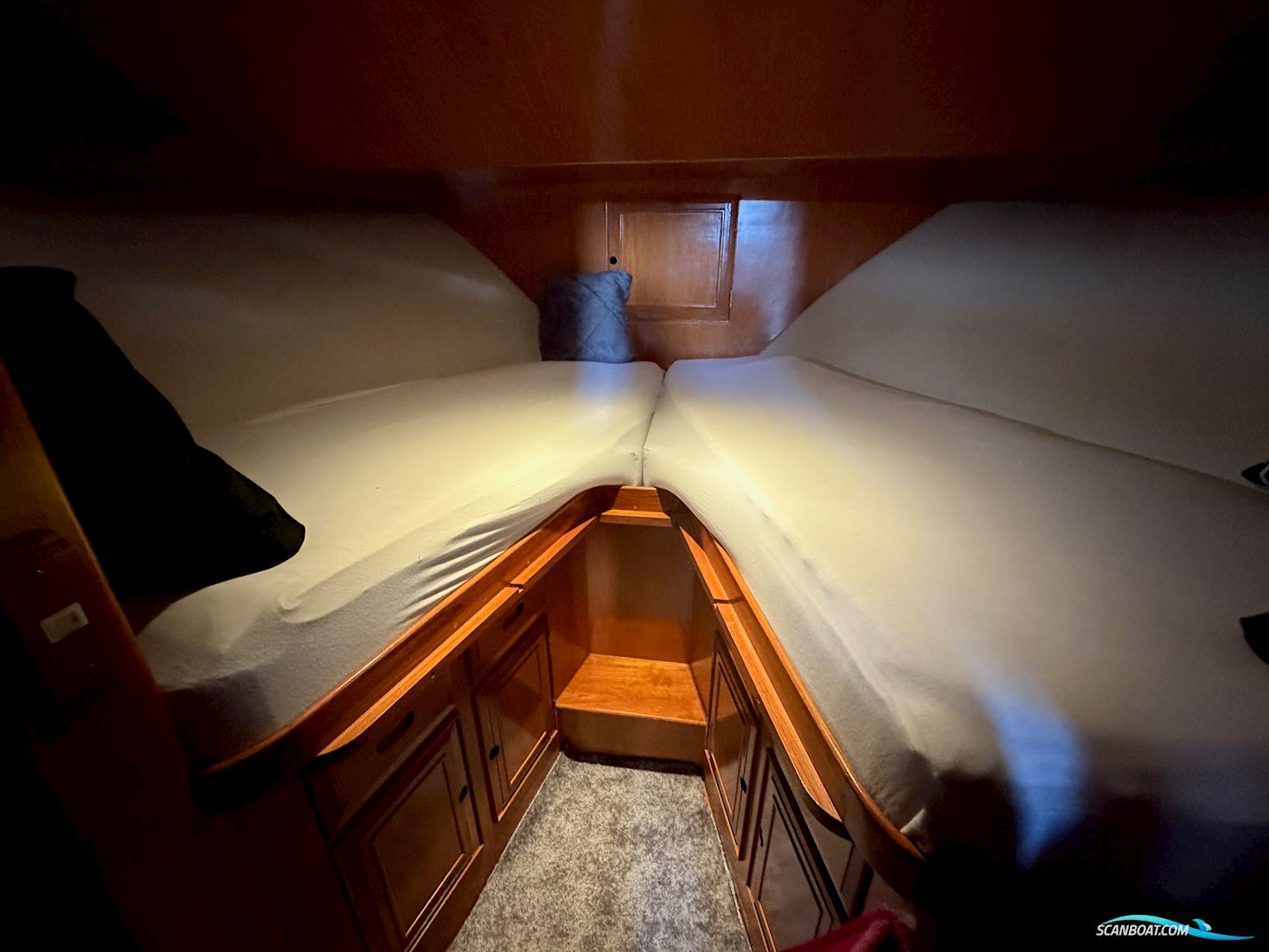 Ocean Alexander 39