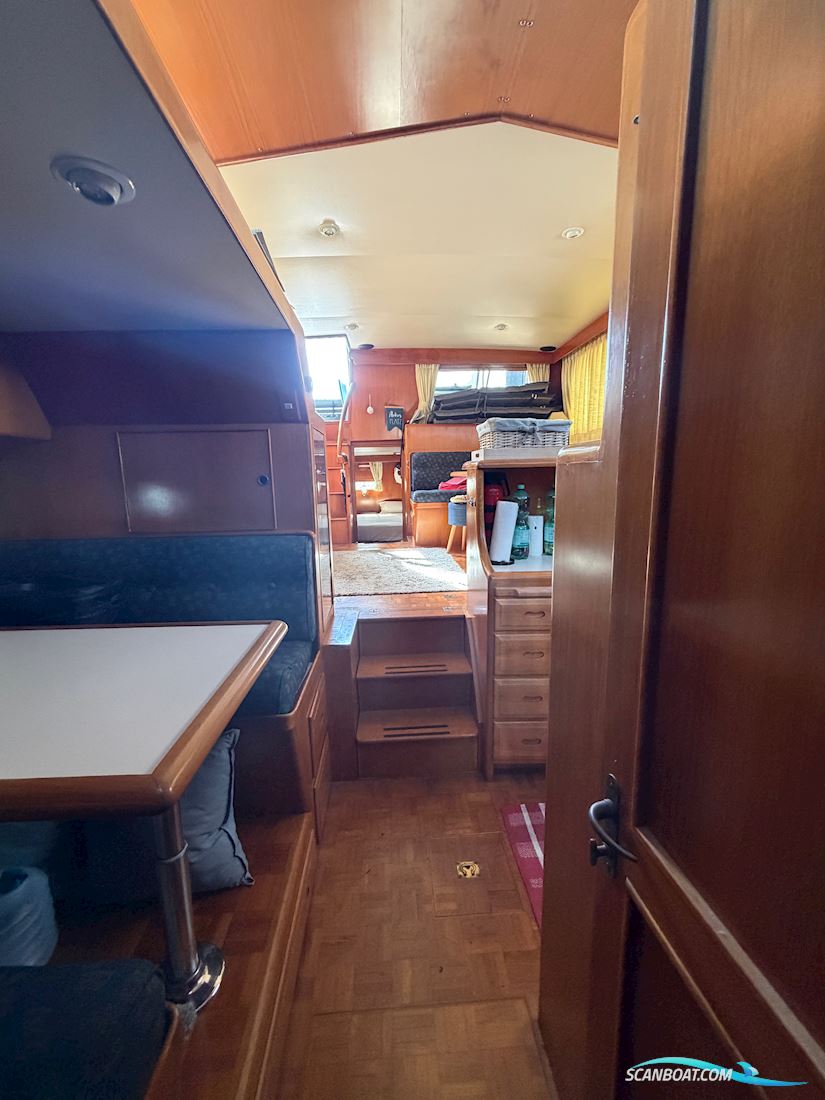 Ocean Alexander 39