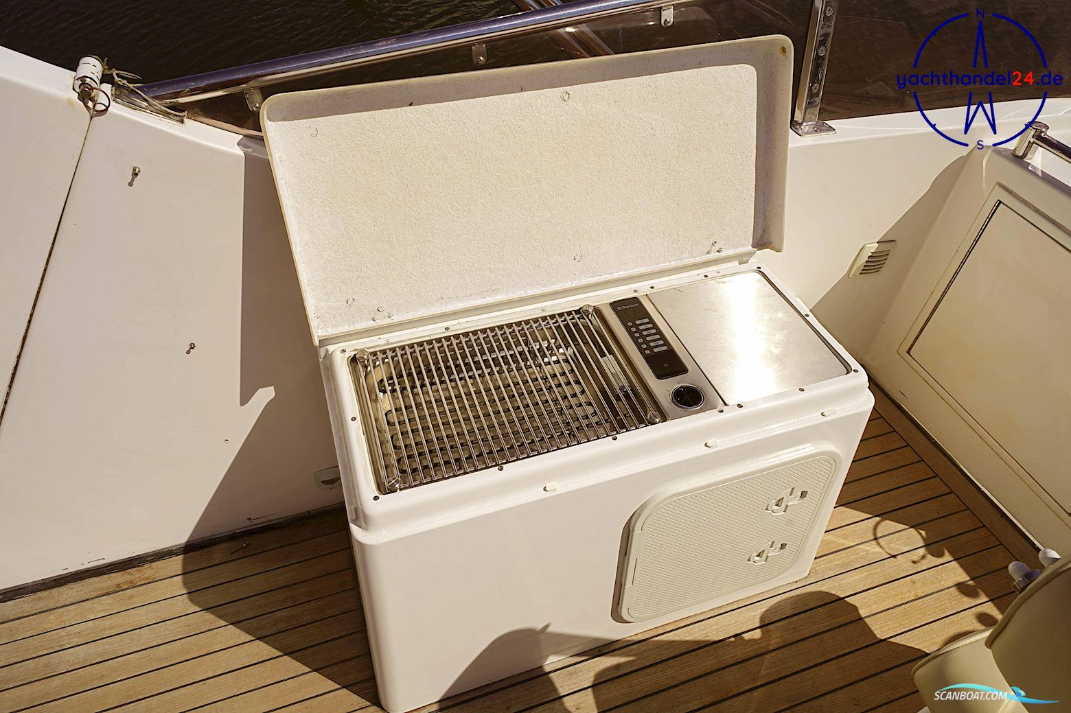 Ocean Alexander Altus 42