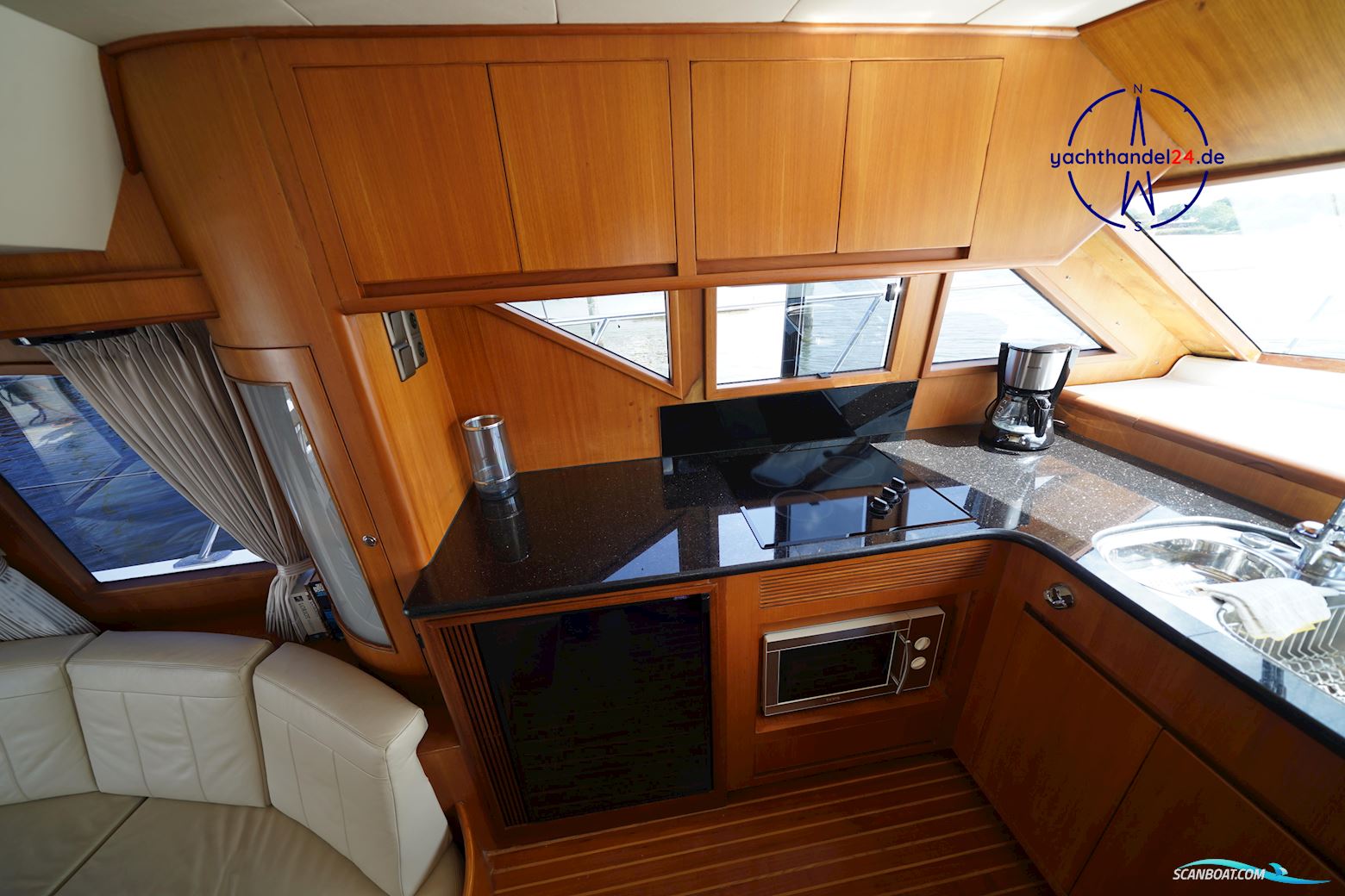 Ocean Alexander Altus 42