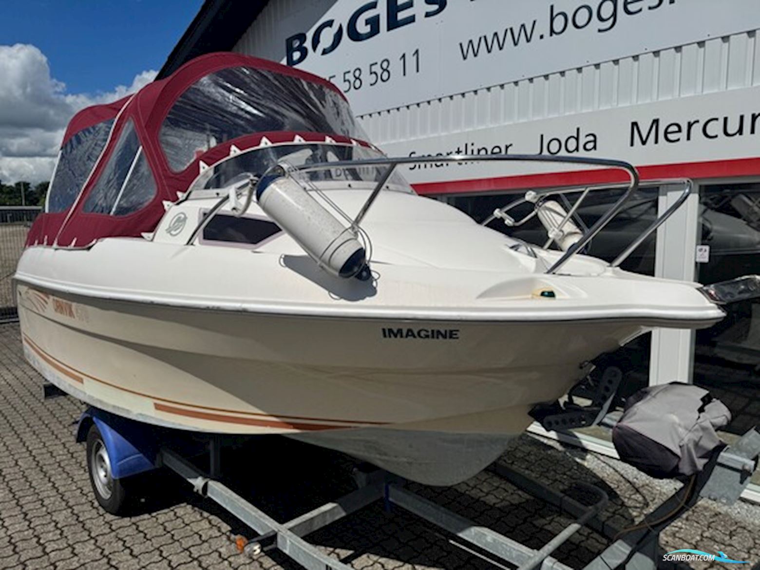 Ørnvik 470 Cruiser med 50 hk Mercury-EFI og 1000 kg Brenderup bådtrailer med el-spil