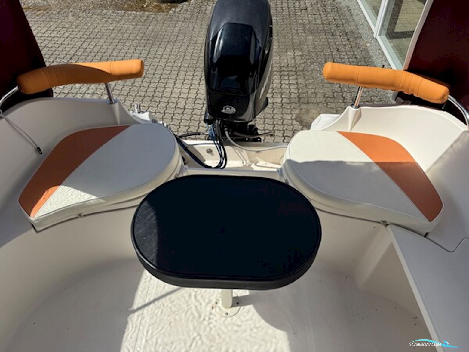 Ørnvik 470 Cruiser med 50 hk Mercury-EFI og 1000 kg Brenderup bådtrailer med el-spil