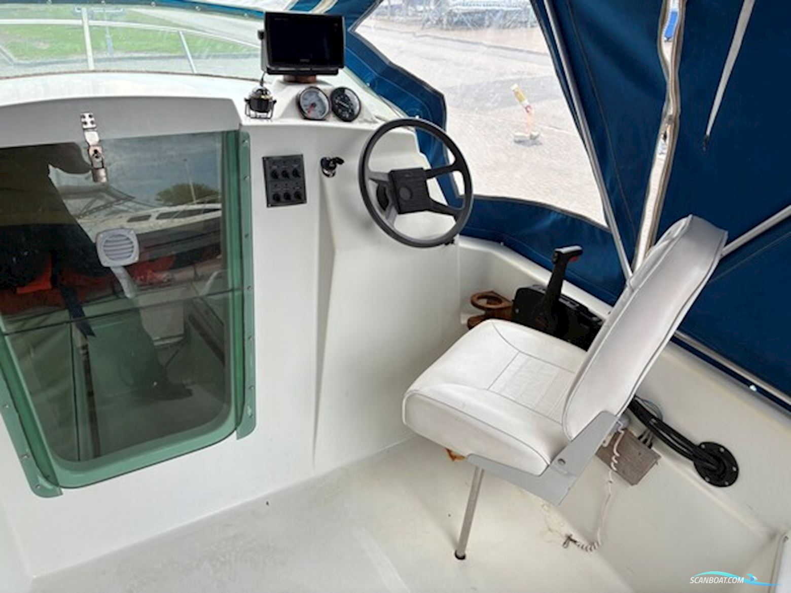 Ørnvik Fisher 435 Cabin m/Mariner F40 hk Efi 4-Takt og Brenderup Trailer - Solgt !