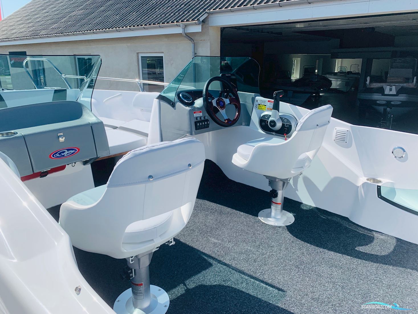 Olympic 520 Bowrider