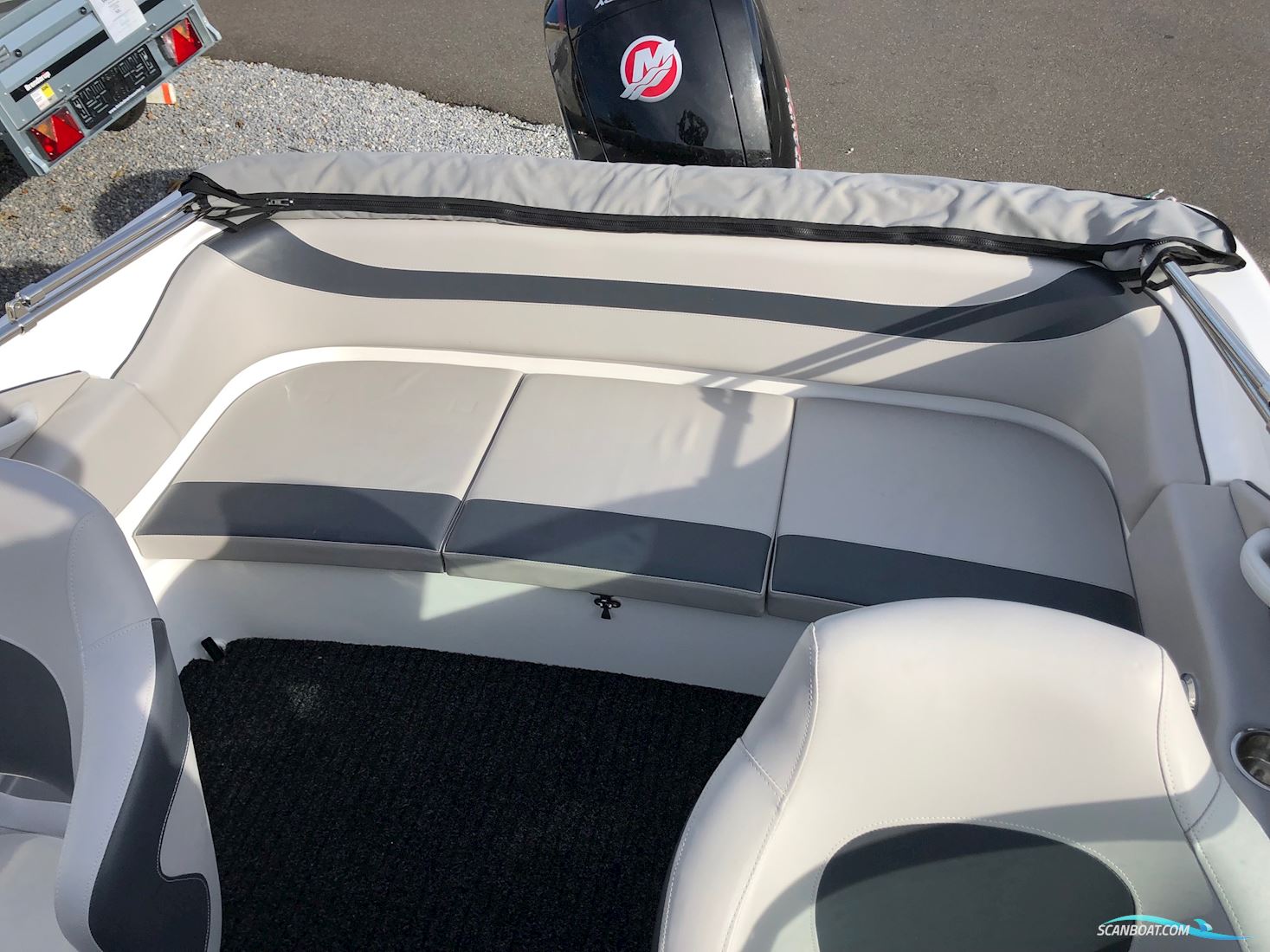 Olympic 580 Bowrider Med Mercury 115 hk CT