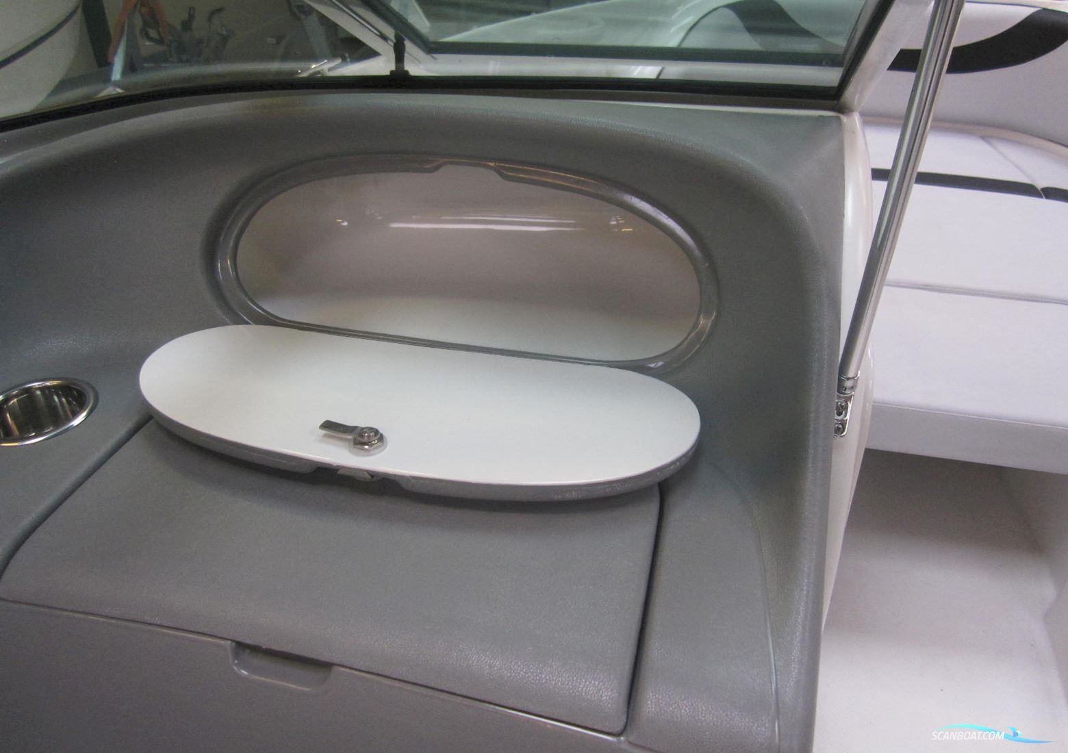 Olympic 580 Bowrider Med Mercury 115 hk CT