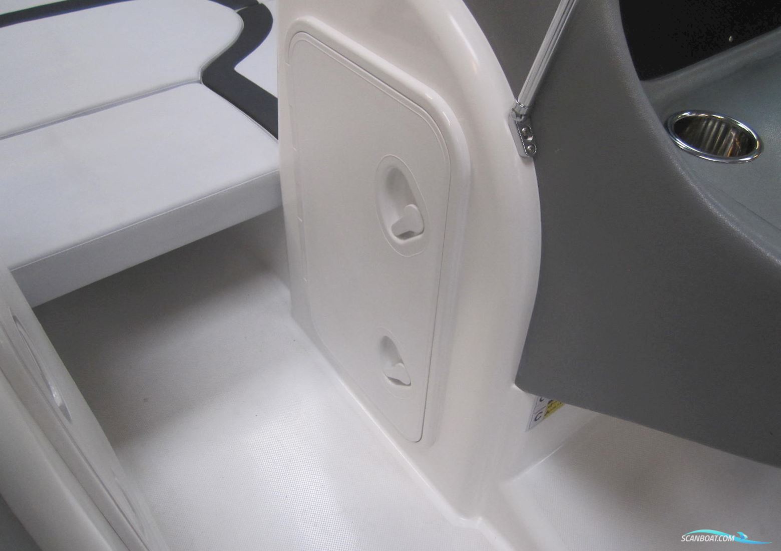 Olympic 580 Bowrider Med Mercury 115 hk CT