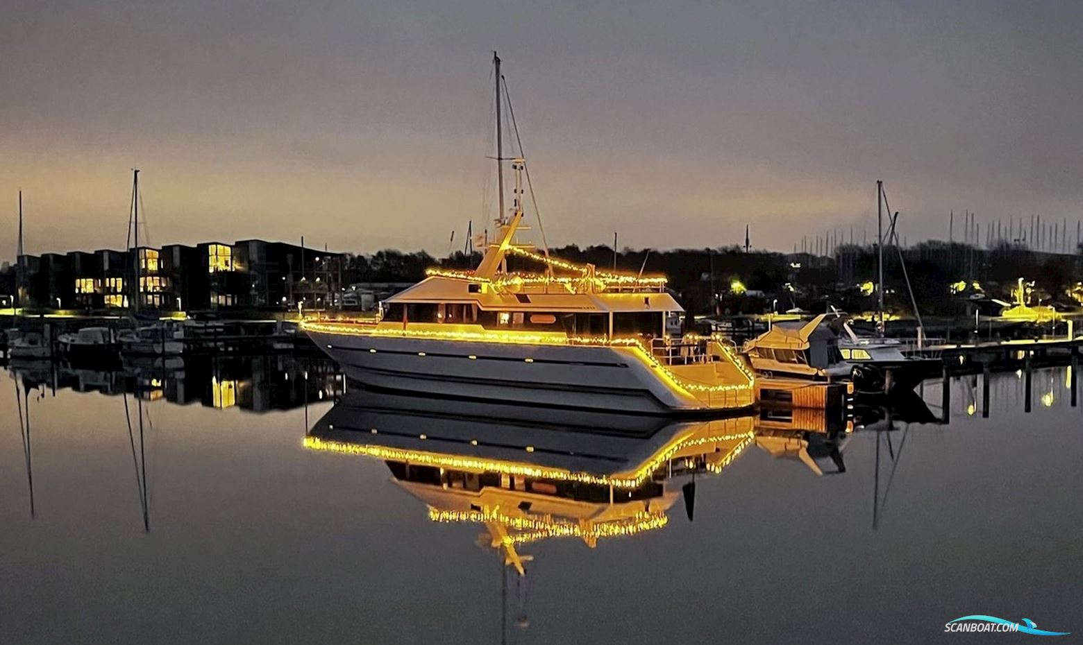 OneOff 92 - Lady Marjan Motorboat 1986, with 2 x Mercedes V12 (OM 424) engine, Denmark