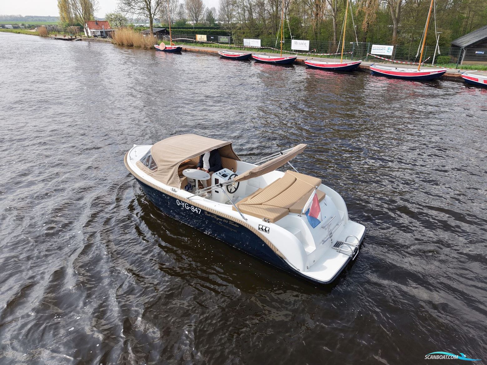 Oud Huijzer 616 Tender