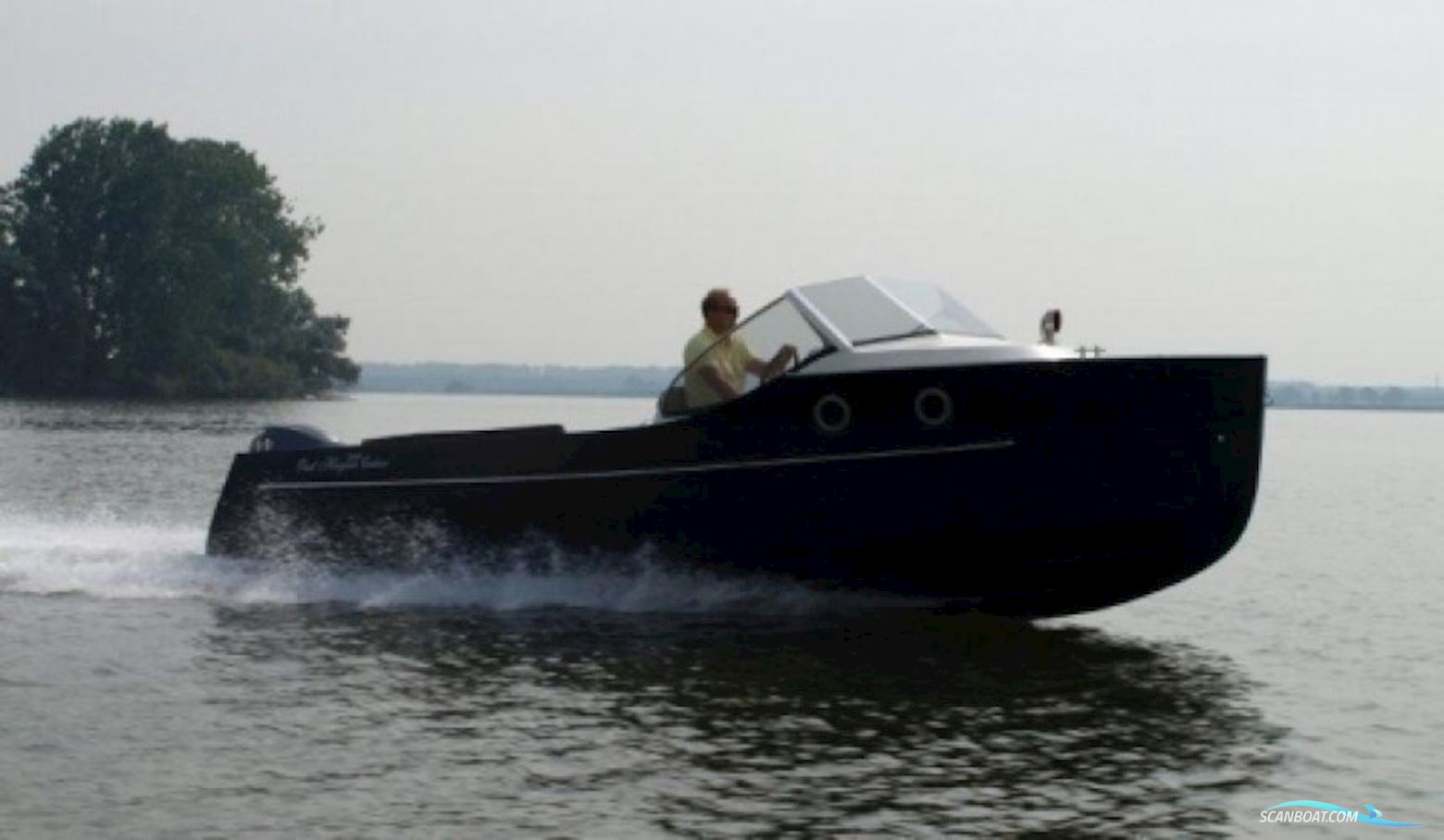 Oud Huijzer 700 Cabine