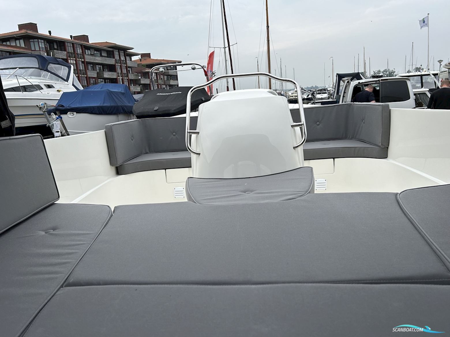 Oudhuijzer 600 Tender