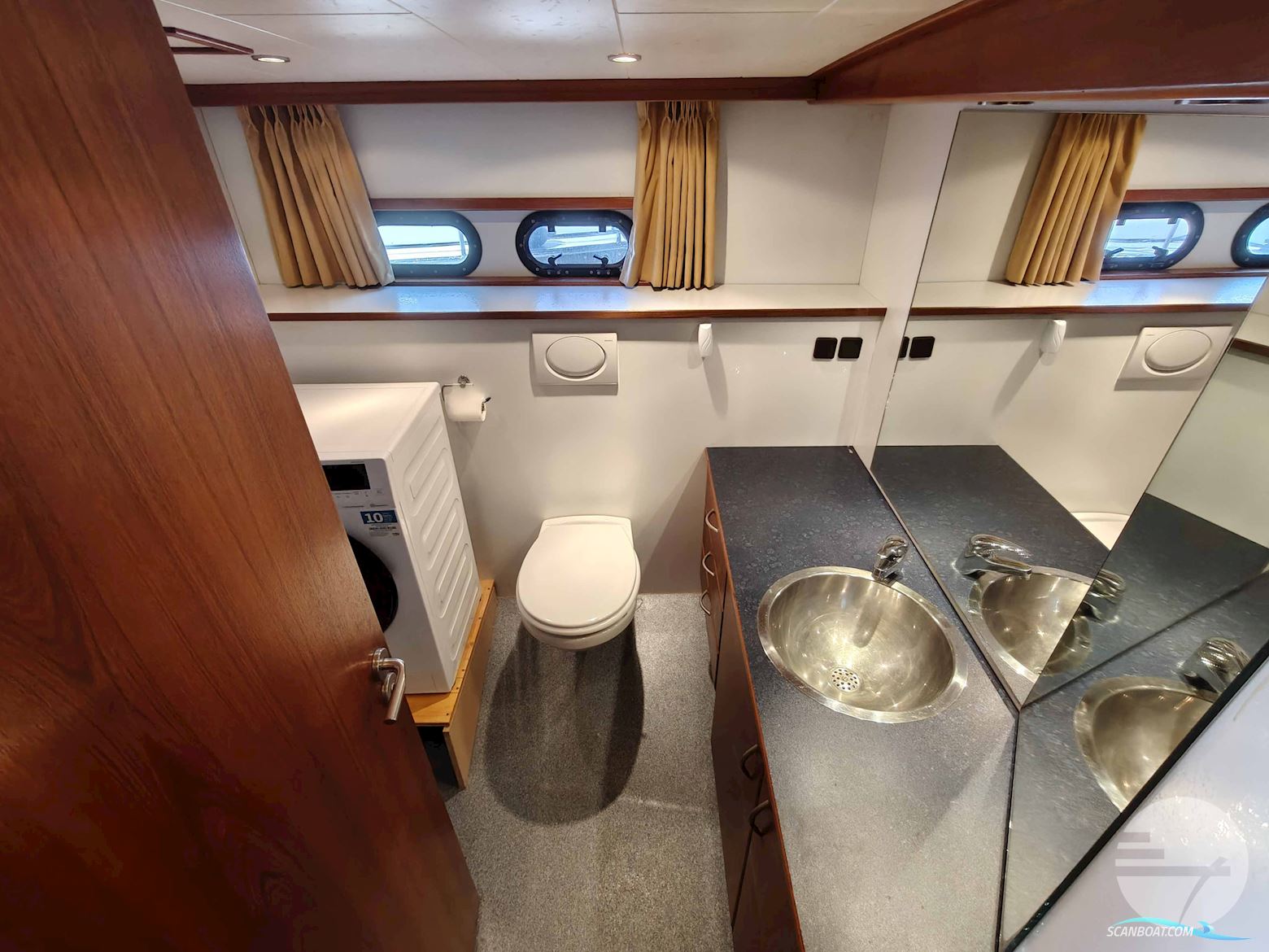 Pacific Allure 148
