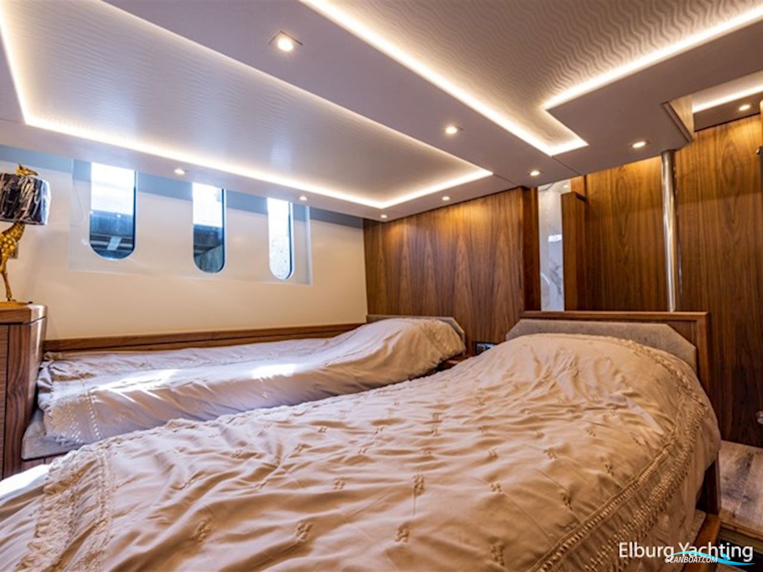 Pacific Pearl Fly 21.00  - CB  - Stabilizers 