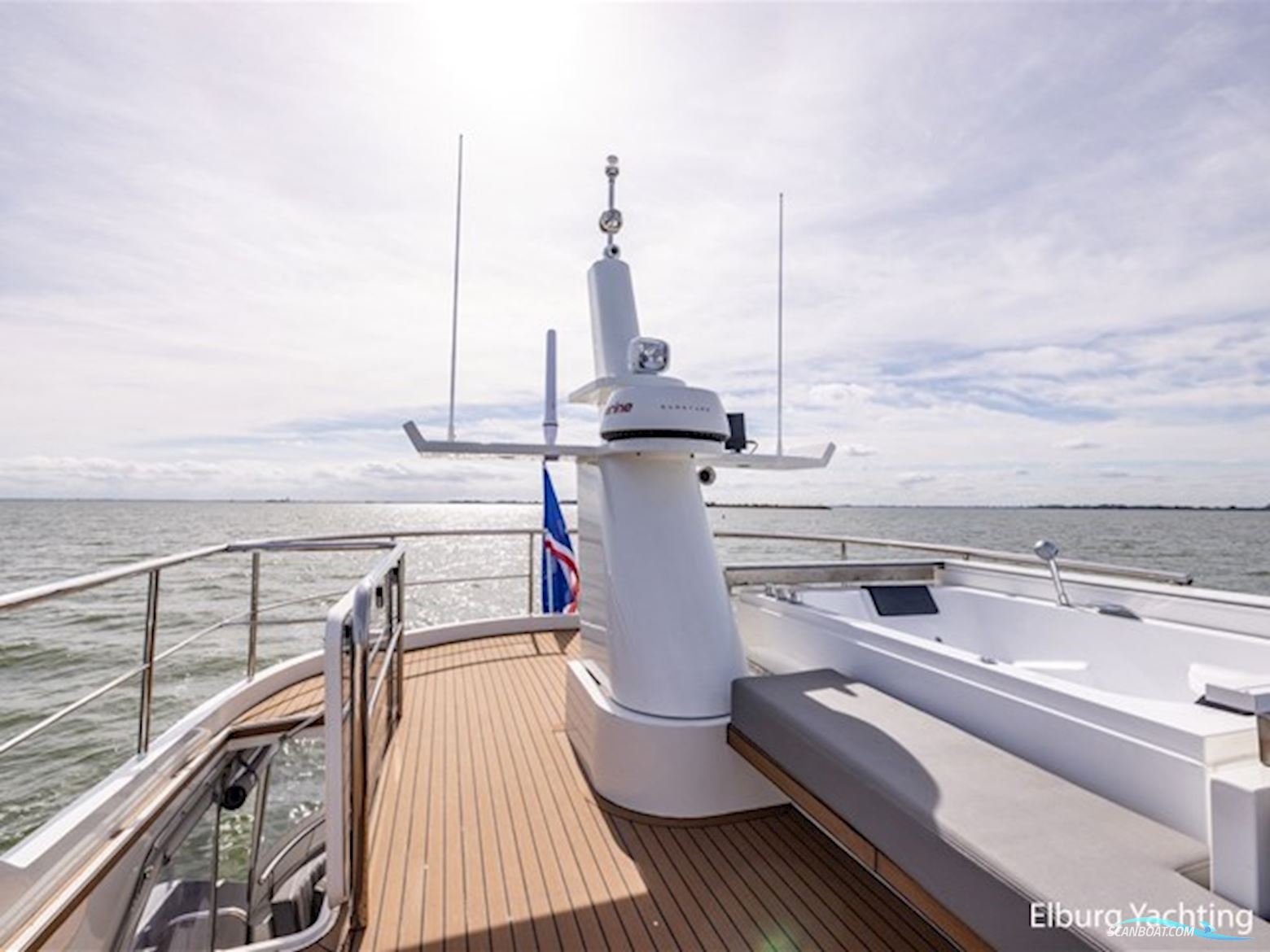 Pacific Pearl Fly 21.00  - CB  - Stabilizers