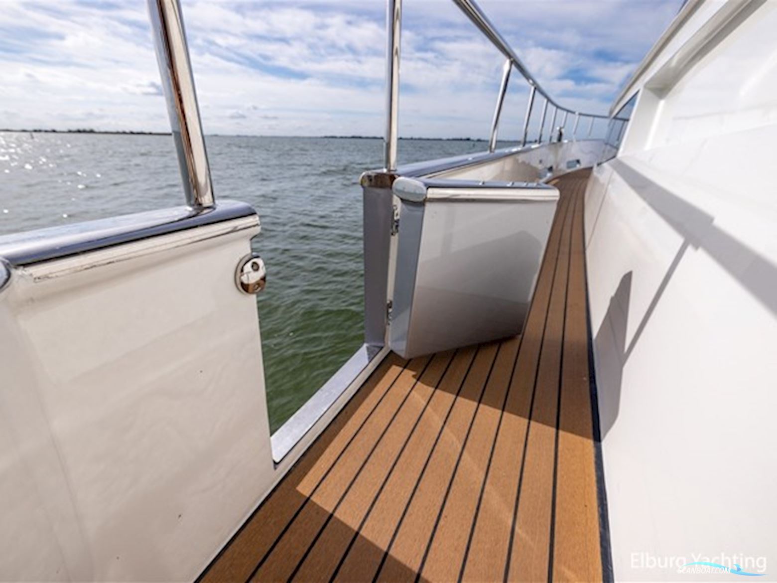 Pacific Pearl Fly 21.00  - CB  - Stabilizers