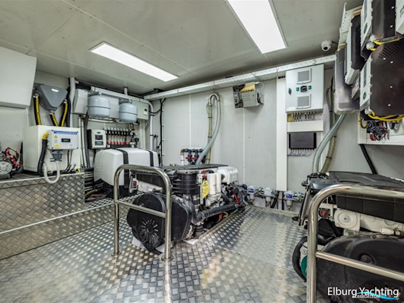 Pacific Pearl Fly 21.00  - CB  - Stabilizers