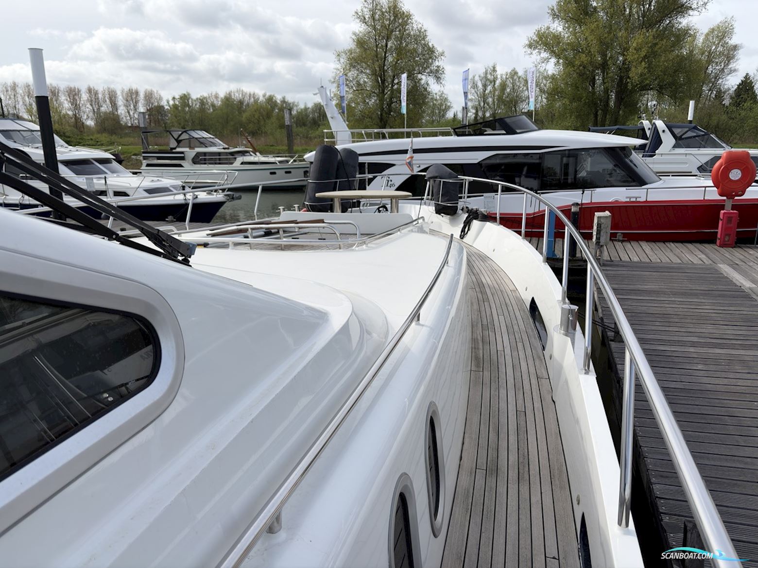 Pacific Prestige 190