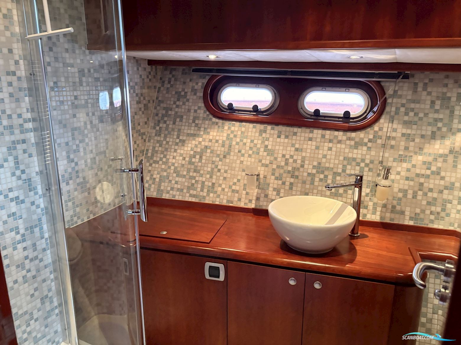 Pacific Prestige 190