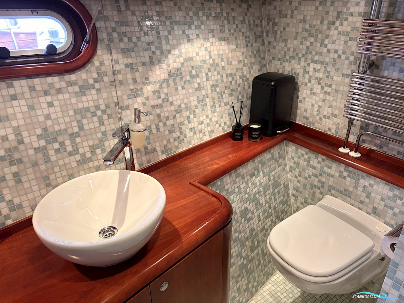 Pacific Prestige 190