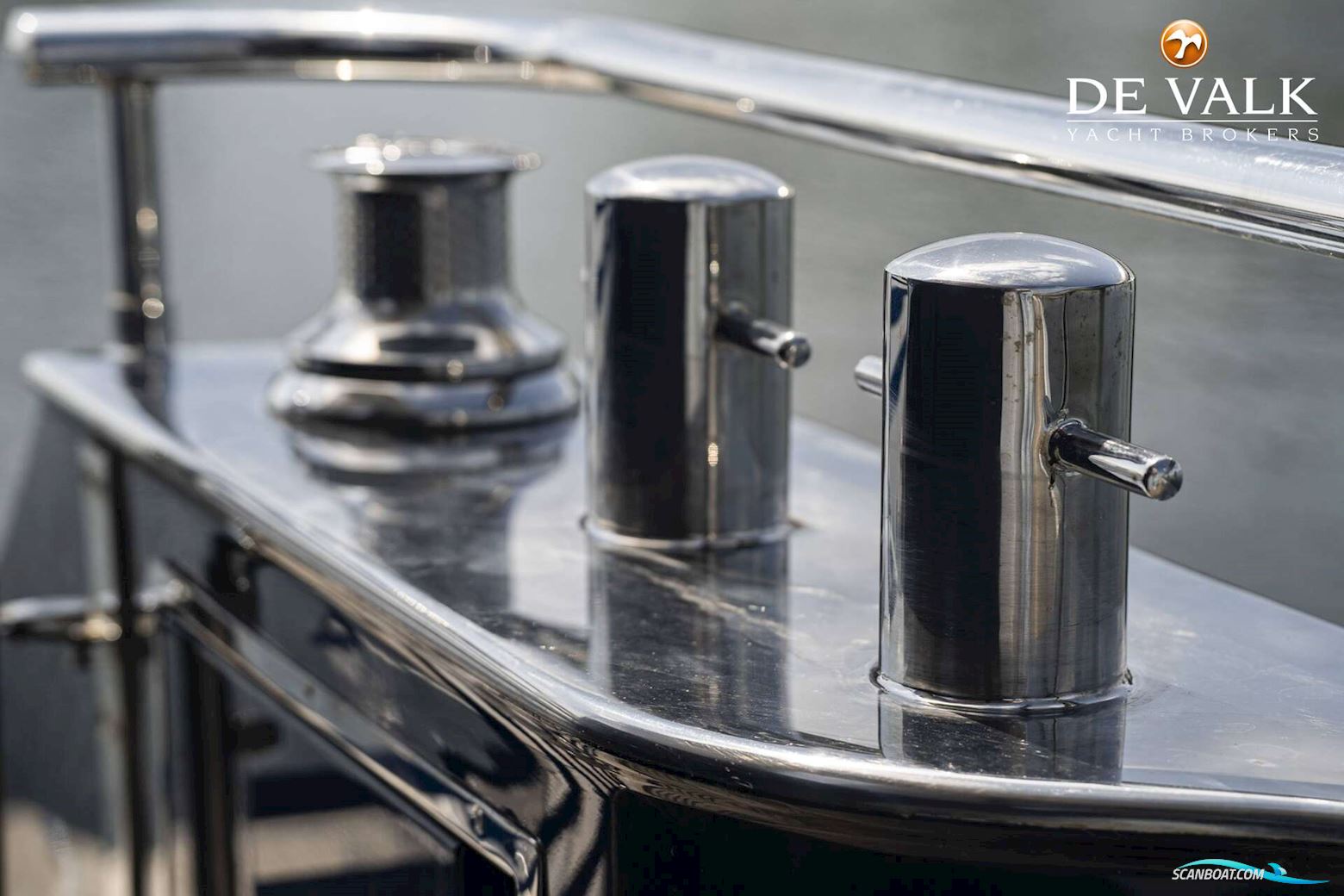 Pacific Prestige 2300