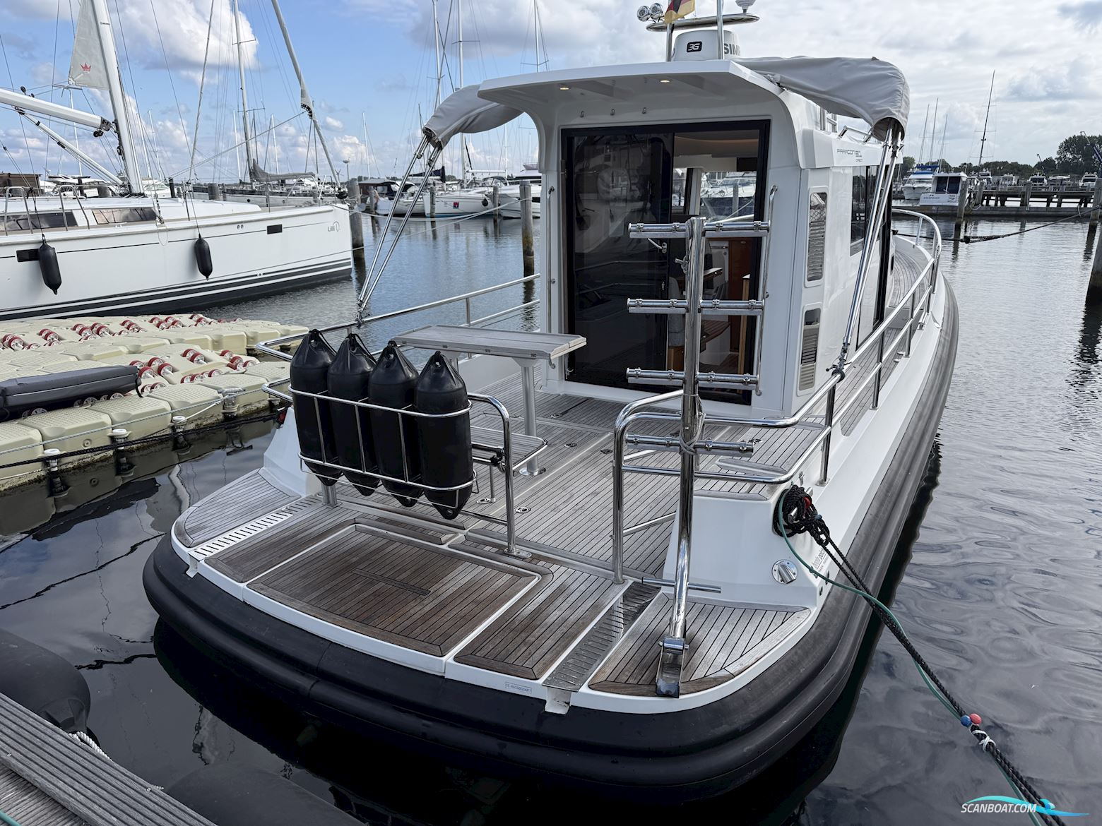 Paragon 31 Cabin