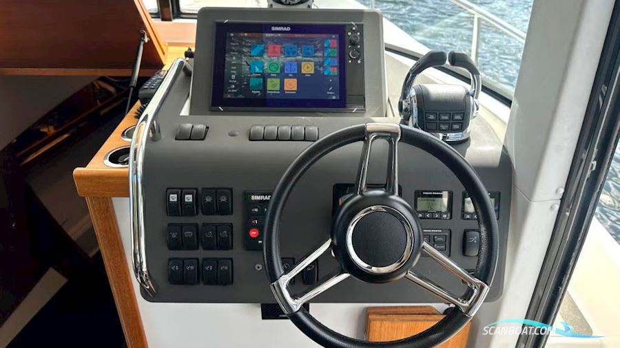 Paragon 31 Cabin