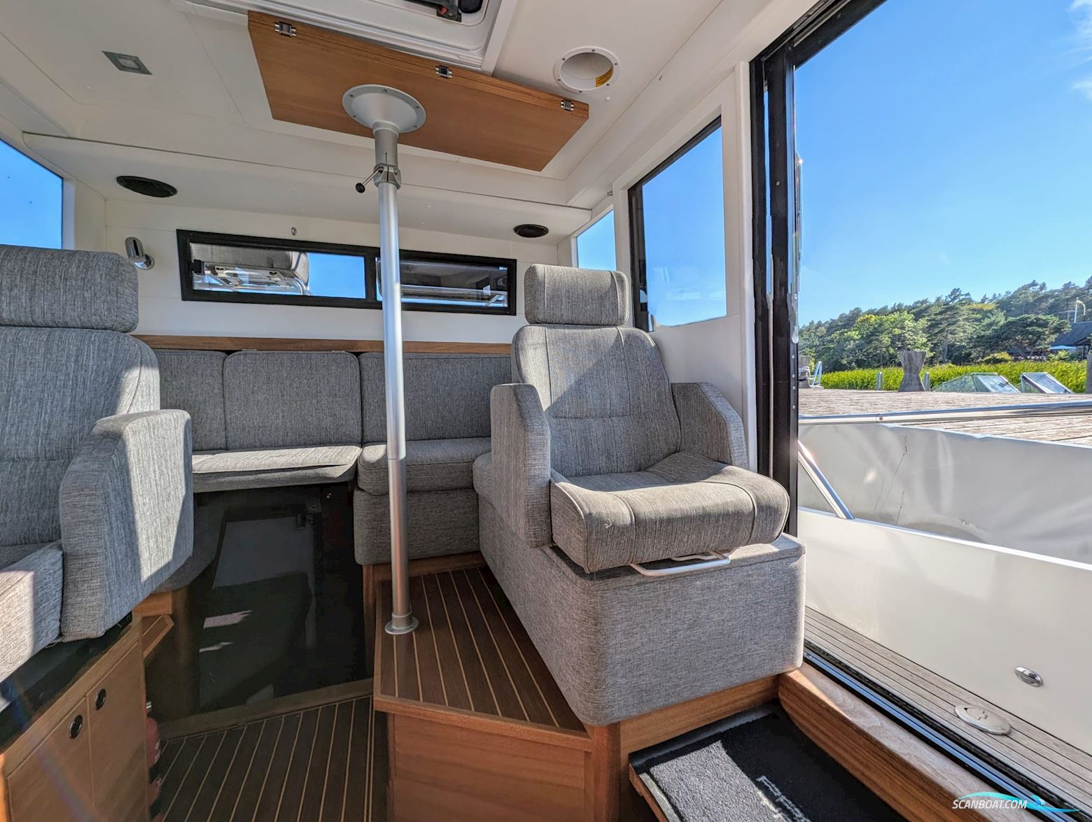 Paragon 31 Flybridge