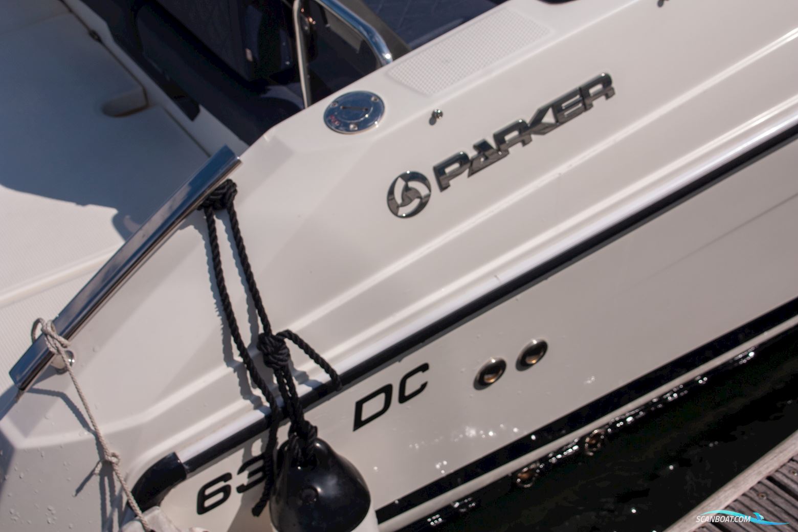 Parker 630 Day Cruiser