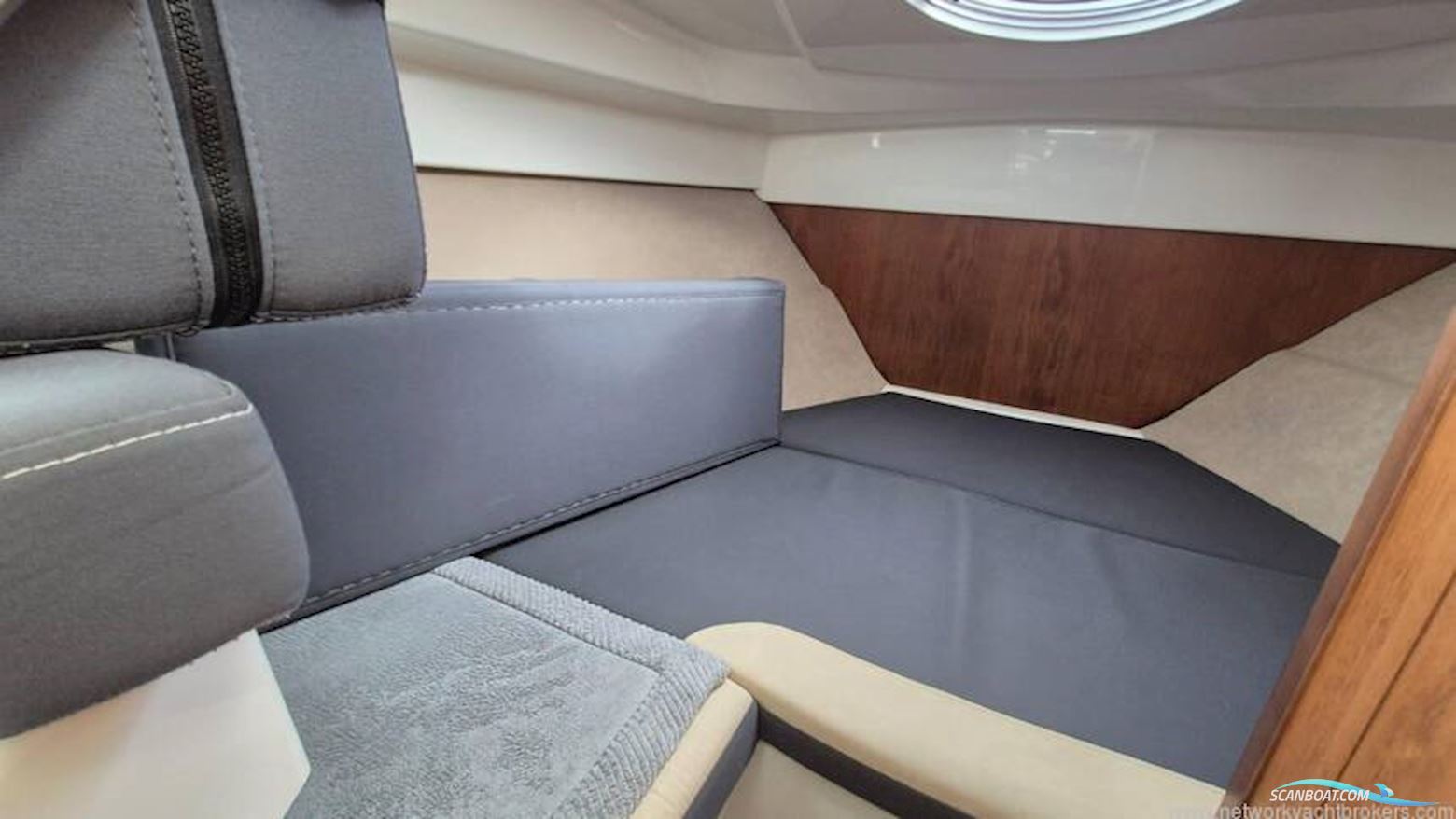 Parker 660 Weekender