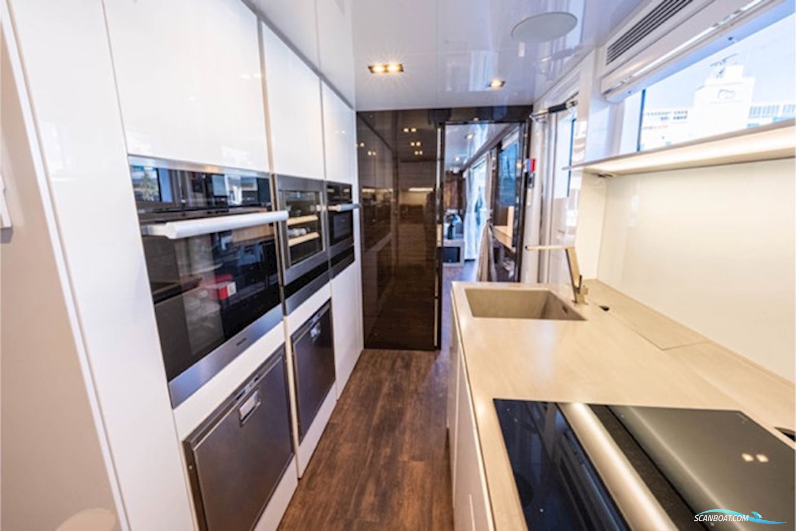Pearl Yachts 95
