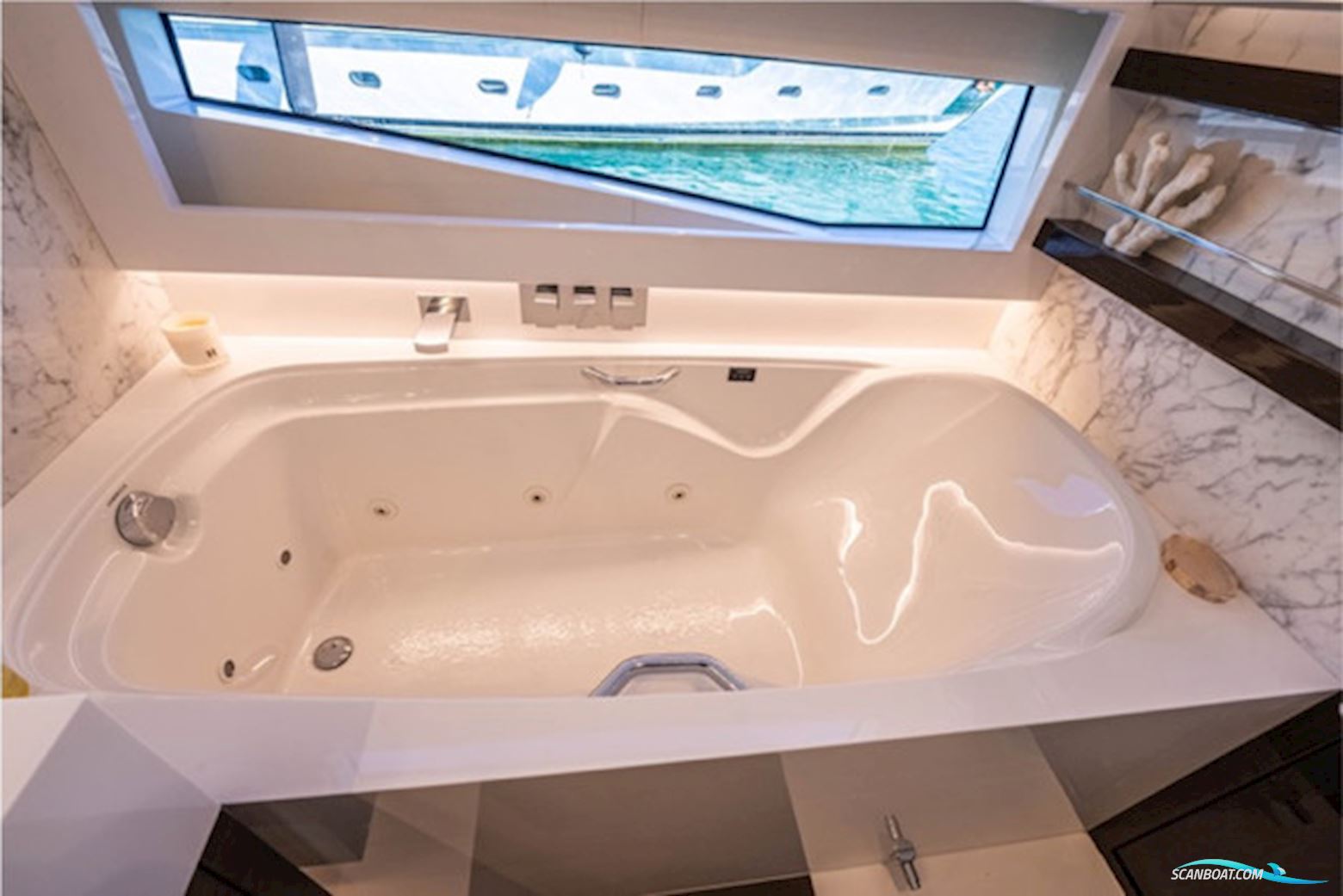 Pearl Yachts 95