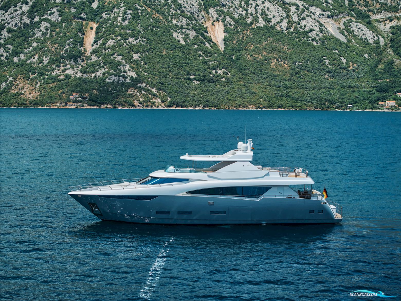 Peer Gynt Big Rubber Duck