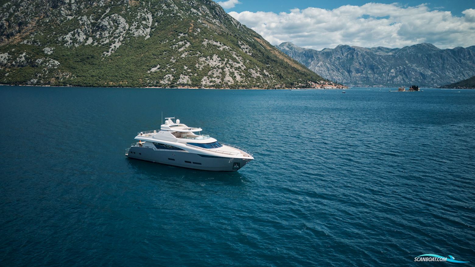 Peer Gynt Big Rubber Duck