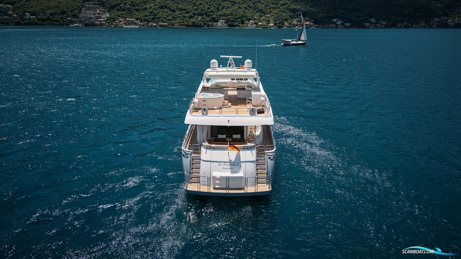 Peer Gynt Big Rubber Duck